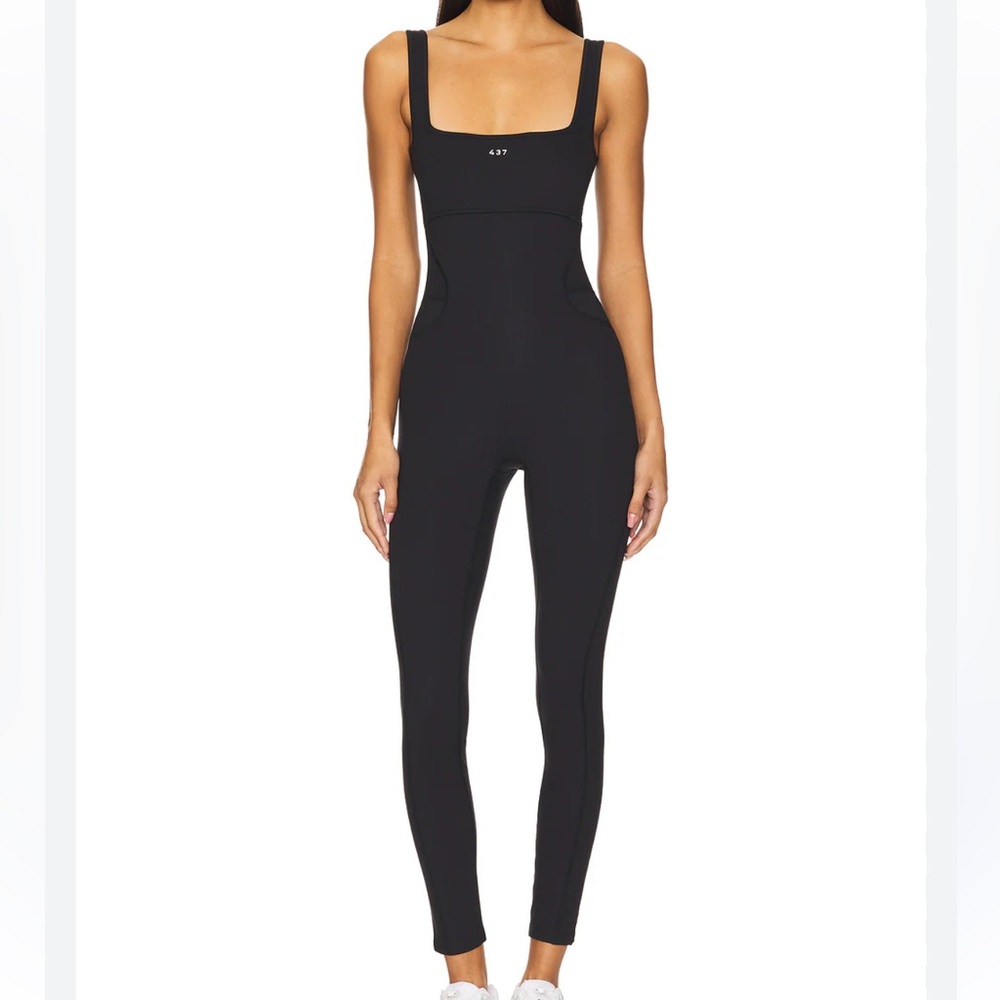 437 Curve Onesie size XS